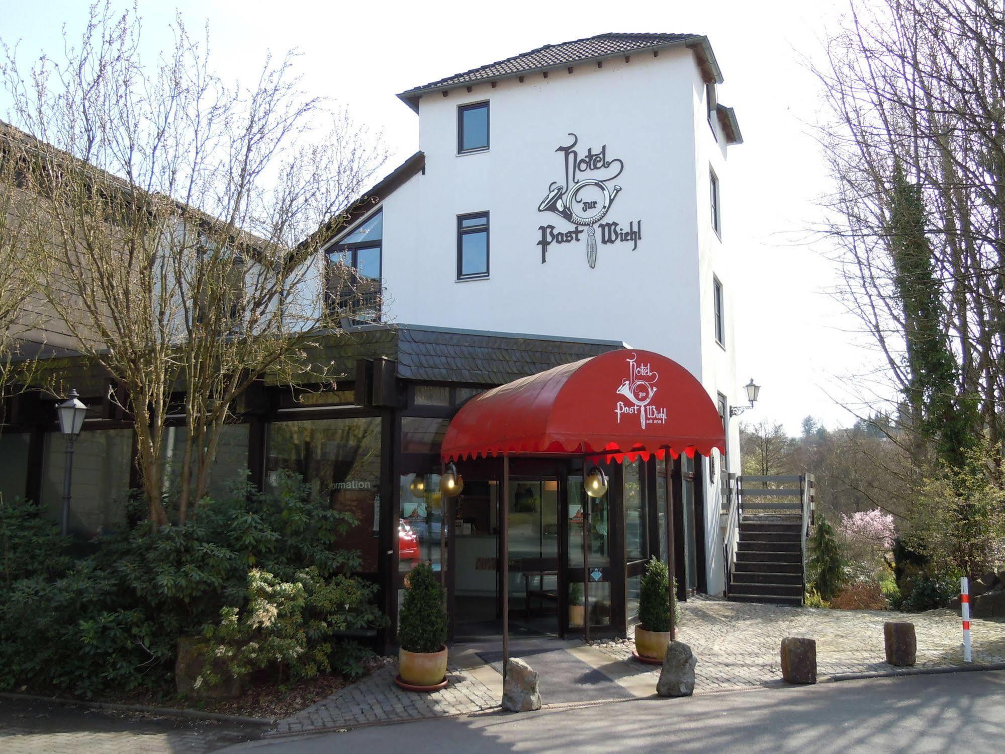 Hotel Zur Post Wiehl Exterior photo